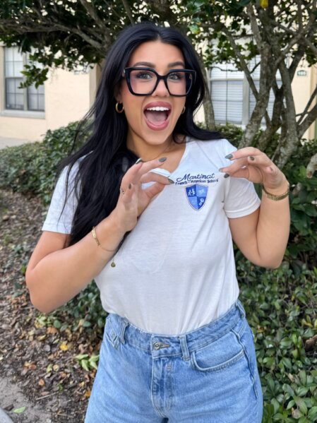 Enfants souriants lors d’un atelier bilingue